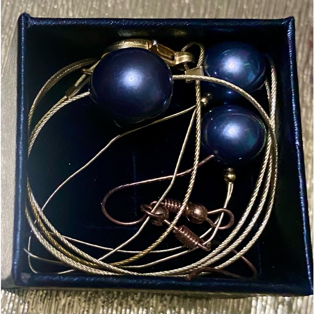 🖤TAHITAN PEARLS, Gold chain and earrings🖤